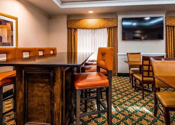 Best Western Plus Waxahachie Inn & Suites