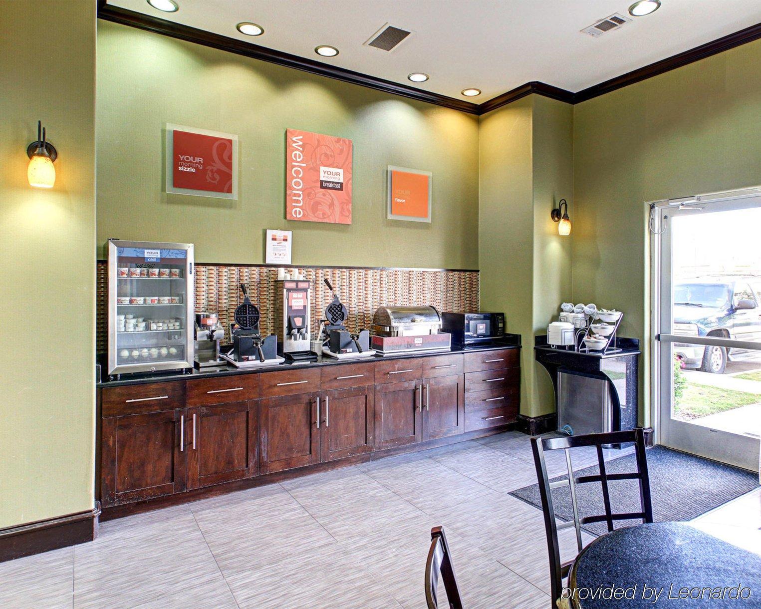 Hotel Western & Waxahachie