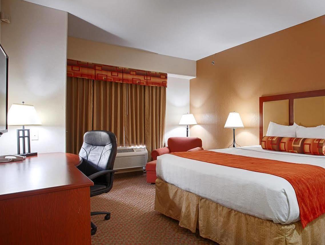 Hotel Western & Waxahachie